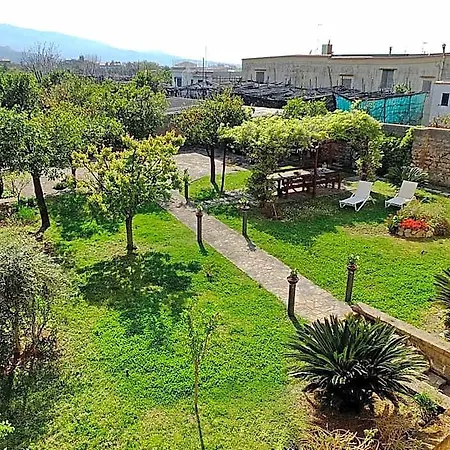 B&B Villa Elisa Bed & Breakfast 3*